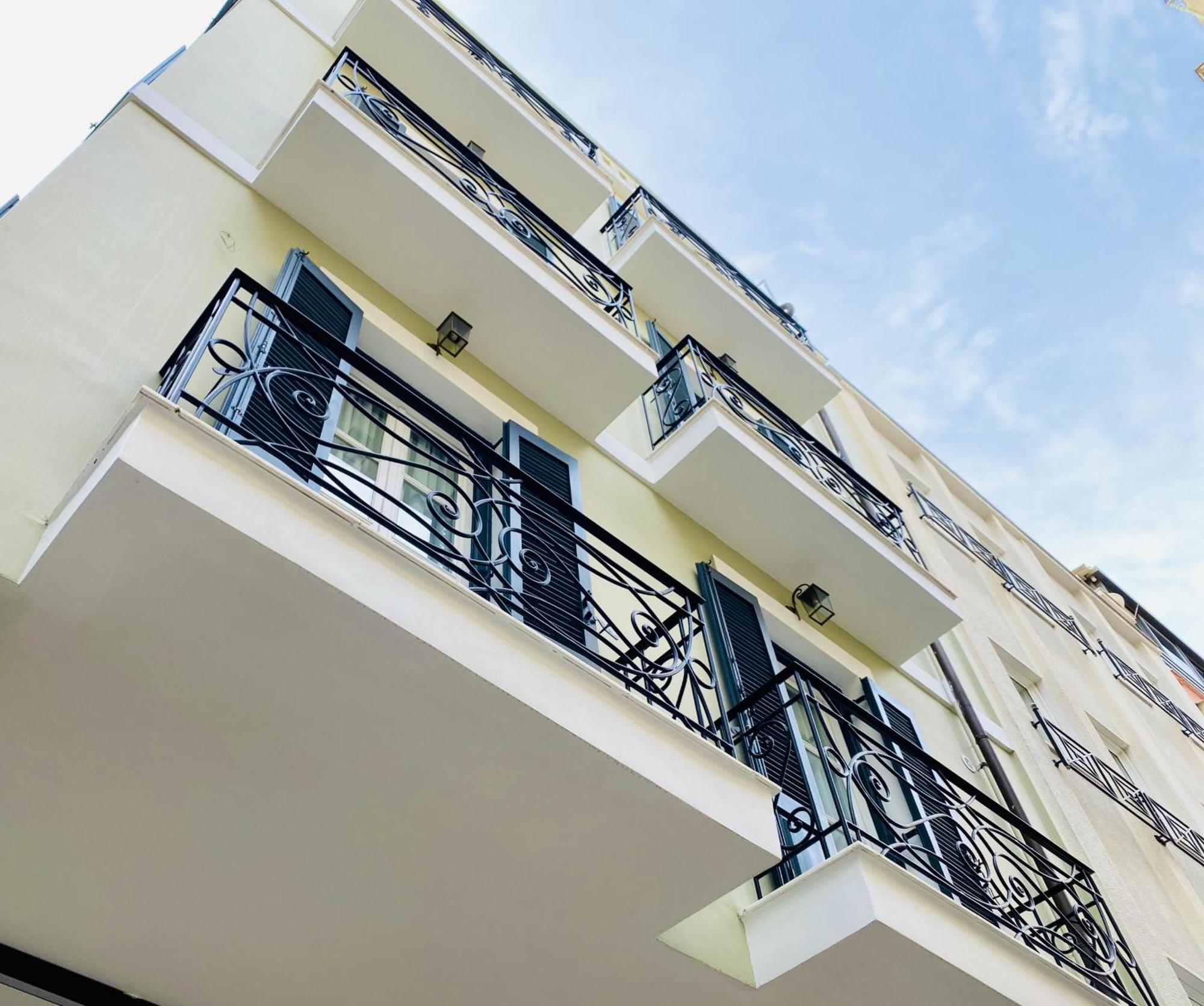 Central Syntagma Square Studio In Athens - Shell Екстер'єр фото